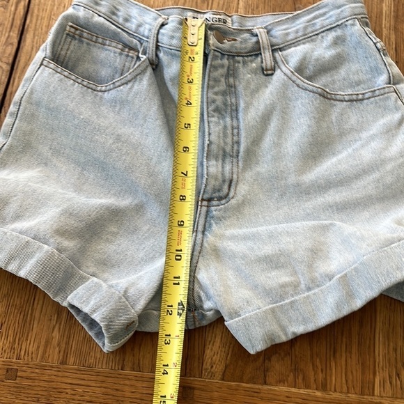 Women's Blue Jean High Rise Shorts 9-10 - Picture 6 of 7